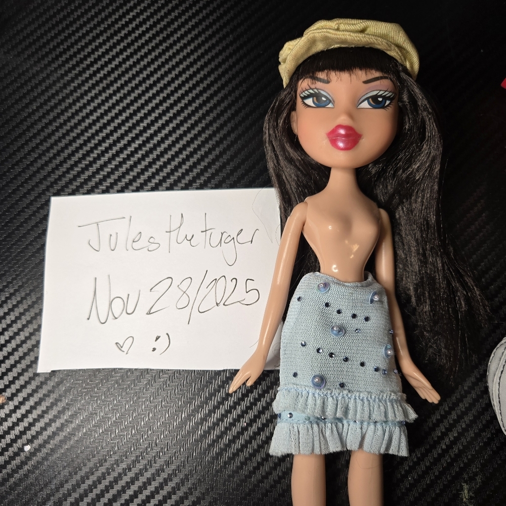 Bratz Spring Fling Jade - Picture 1 of 3